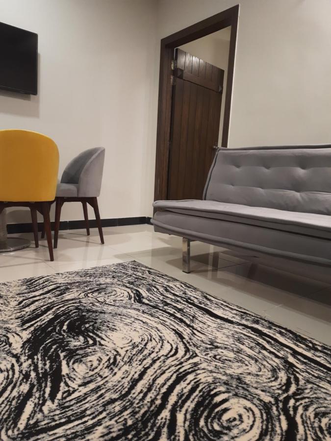 Pine Apartments Civic Center Bahria Town Islamabad Rawalpindi Extérieur photo