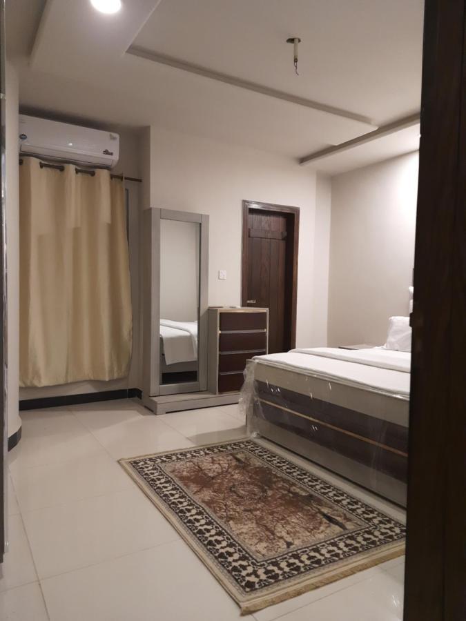 Pine Apartments Civic Center Bahria Town Islamabad Rawalpindi Extérieur photo