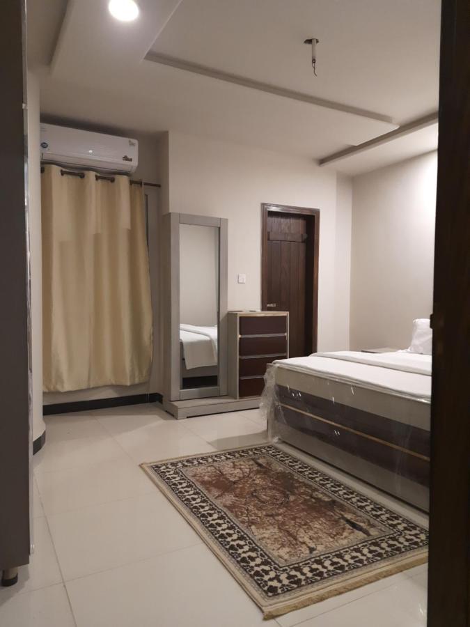 Pine Apartments Civic Center Bahria Town Islamabad Rawalpindi Extérieur photo