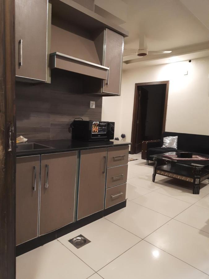 Pine Apartments Civic Center Bahria Town Islamabad Rawalpindi Extérieur photo