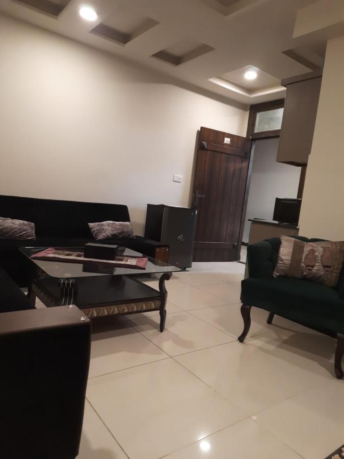 Pine Apartments Civic Center Bahria Town Islamabad Rawalpindi Extérieur photo