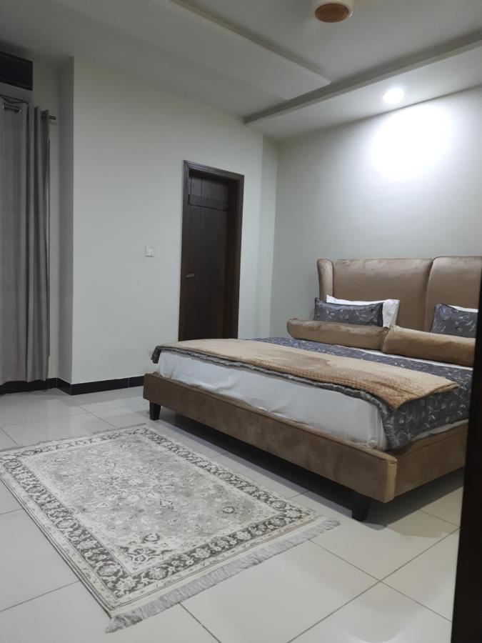 Pine Apartments Civic Center Bahria Town Islamabad Rawalpindi Extérieur photo