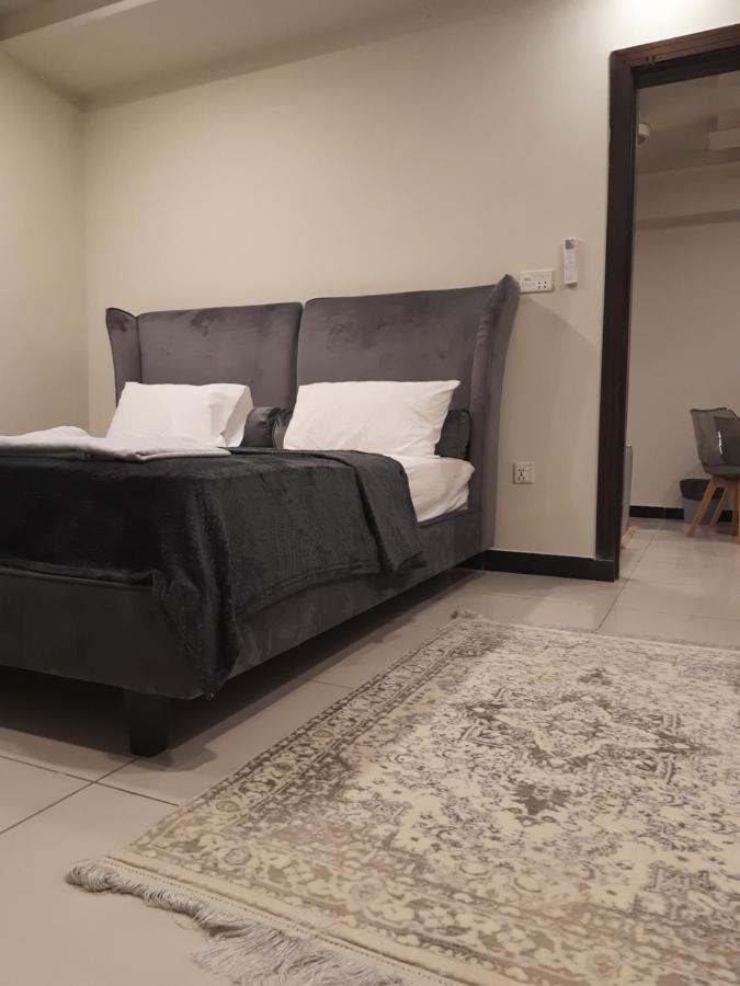 Pine Apartments Civic Center Bahria Town Islamabad Rawalpindi Extérieur photo