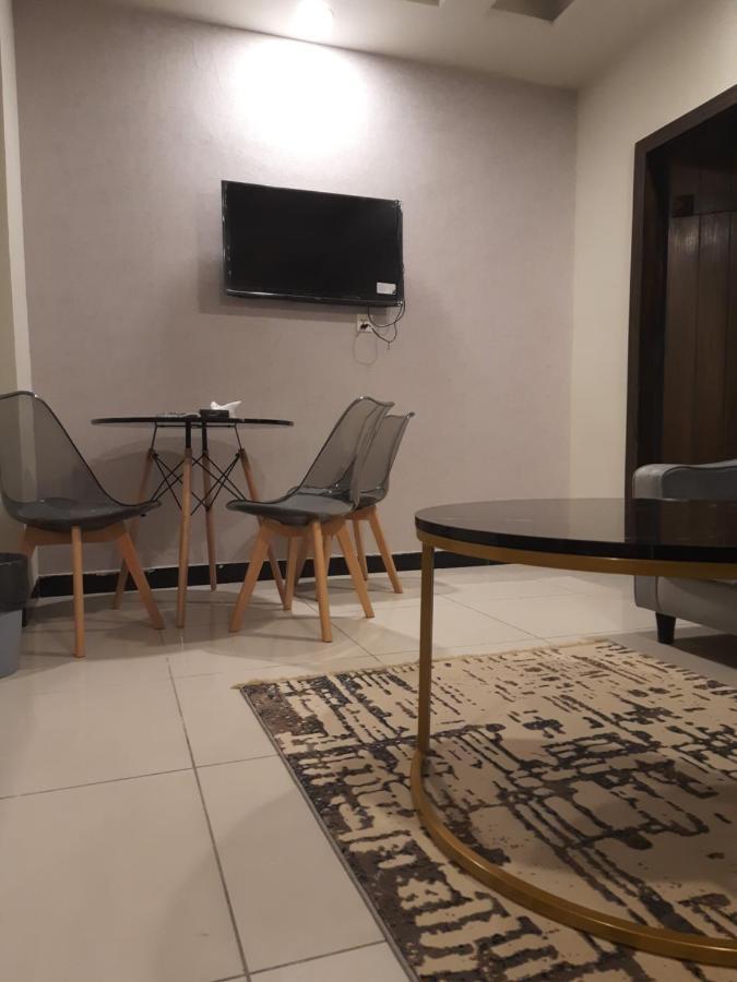 Pine Apartments Civic Center Bahria Town Islamabad Rawalpindi Extérieur photo