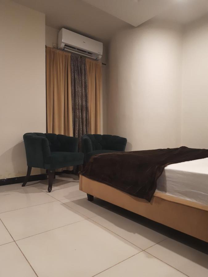 Pine Apartments Civic Center Bahria Town Islamabad Rawalpindi Extérieur photo