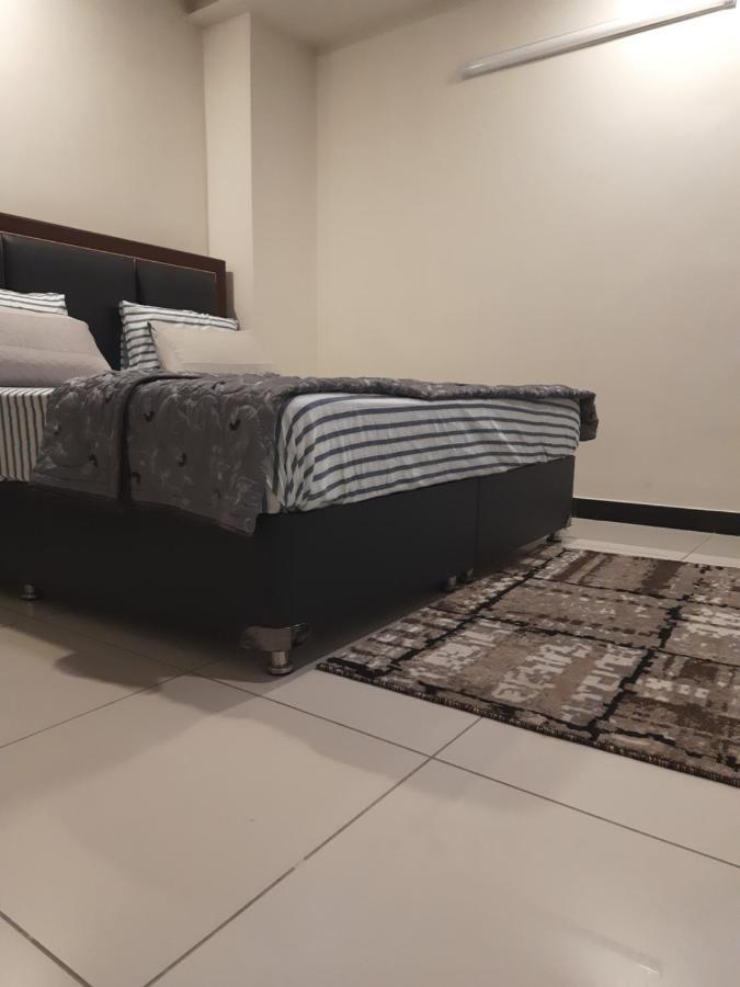 Pine Apartments Civic Center Bahria Town Islamabad Rawalpindi Extérieur photo